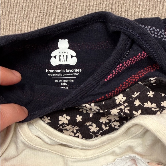 GAP Kids Bodysuits in Floral, Stripes, and Heart Designs - Picture 2 of 3